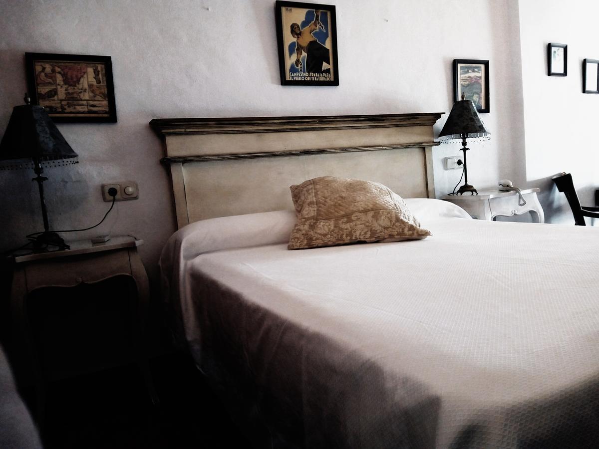 Hotel Utopia Benalup-Casas Viejas Luaran gambar