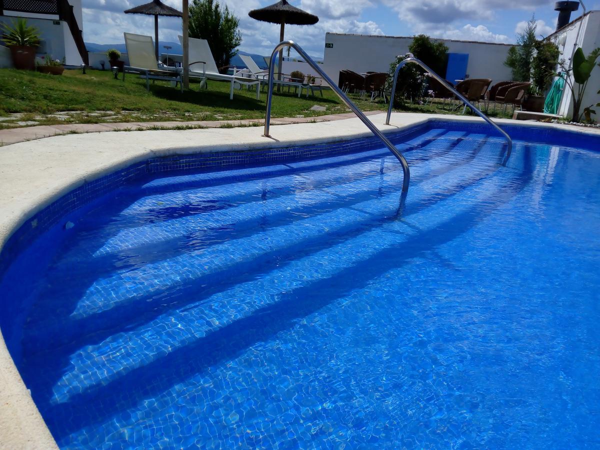 Hotel Utopia Benalup-Casas Viejas Luaran gambar