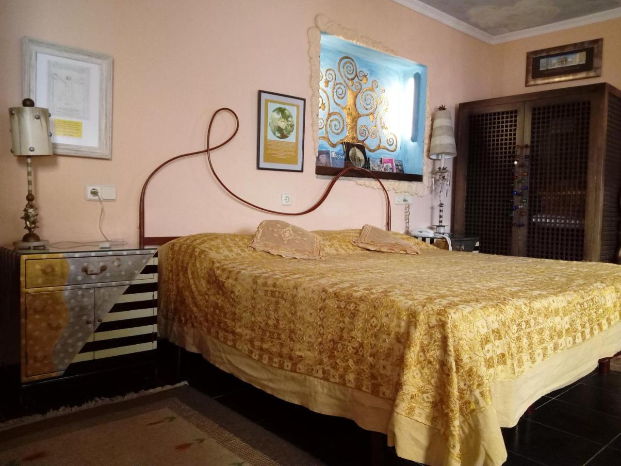 Hotel Utopia Benalup-Casas Viejas Luaran gambar