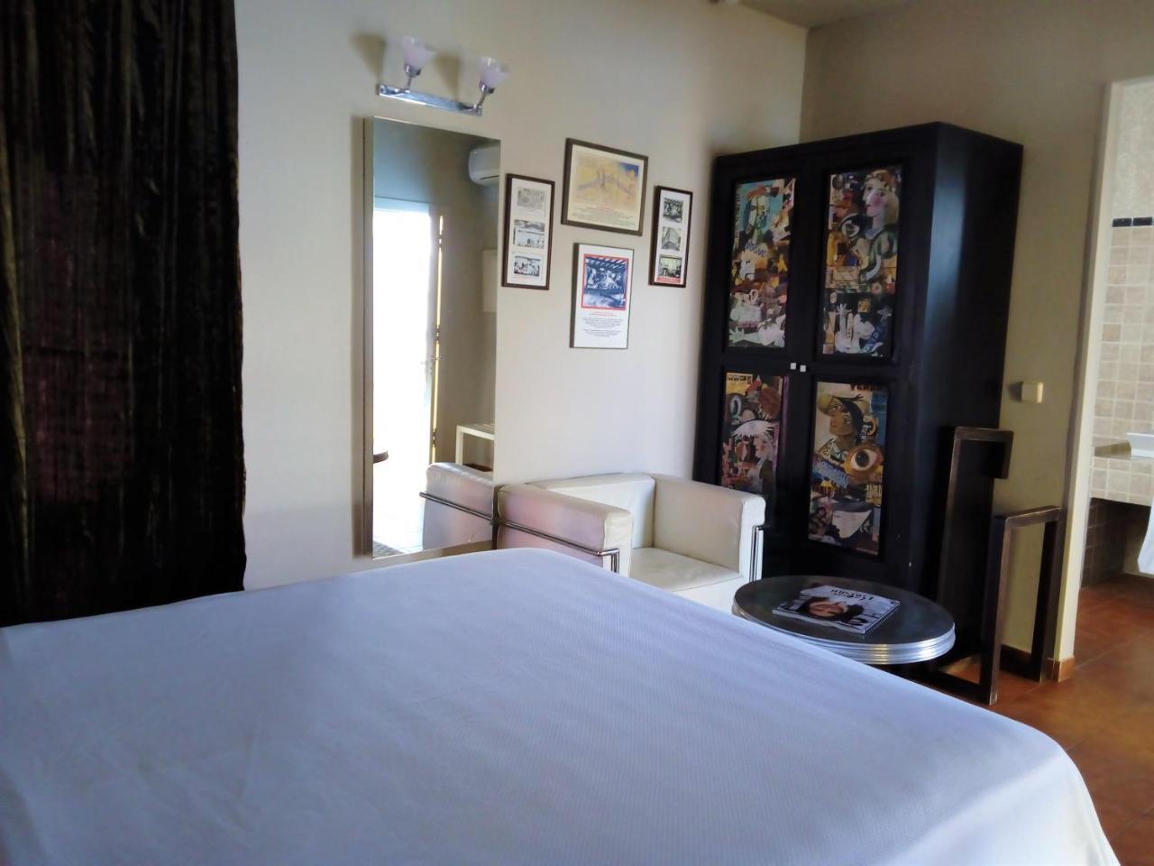 Hotel Utopia Benalup-Casas Viejas Luaran gambar