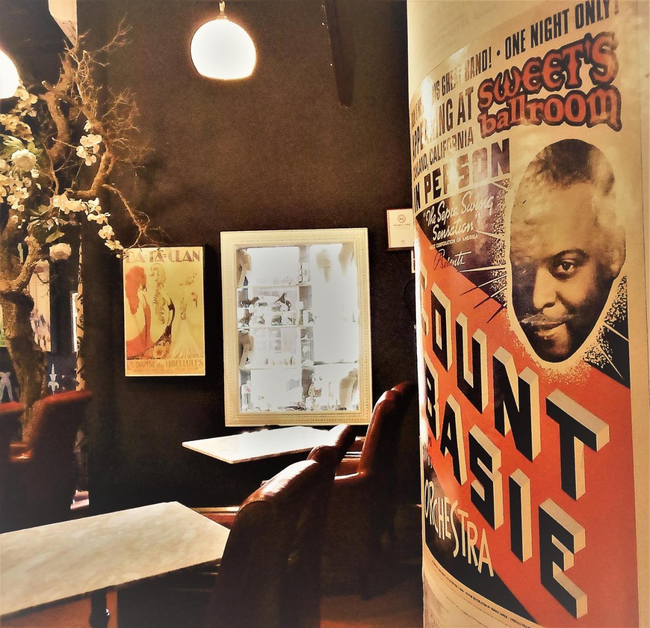 Hotel Utopia Benalup-Casas Viejas Luaran gambar