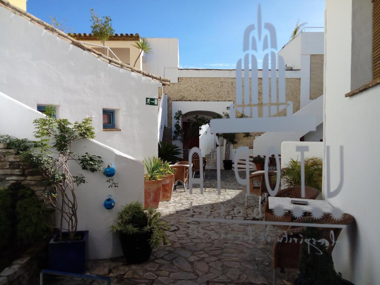 Hotel Utopia Benalup-Casas Viejas Luaran gambar