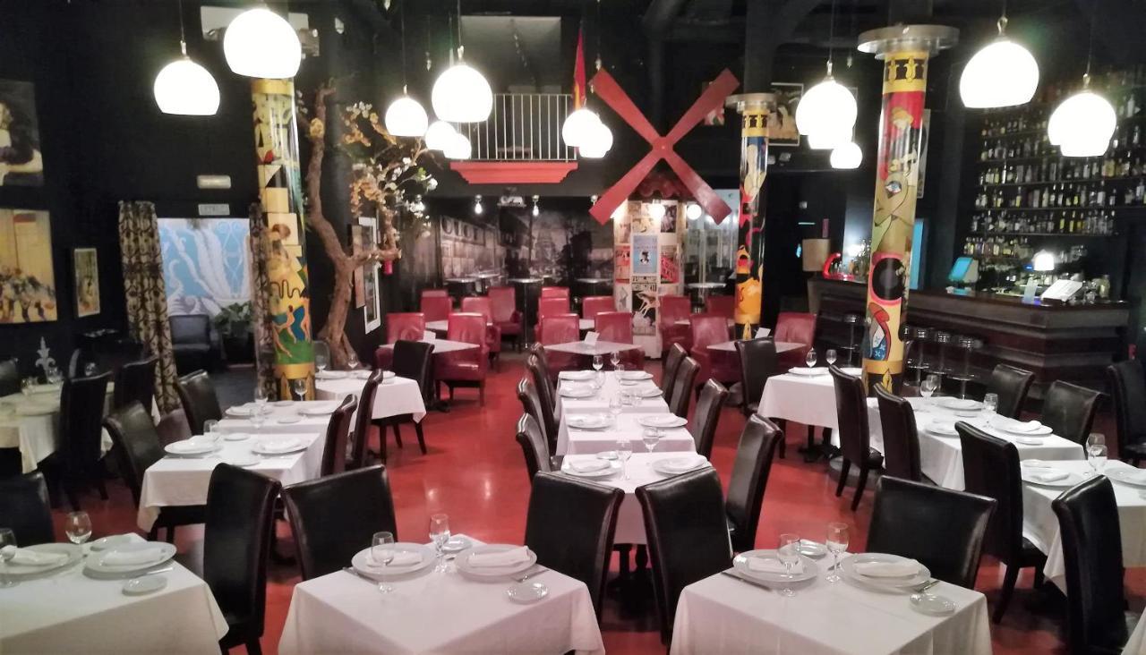 Hotel Utopia Benalup-Casas Viejas Luaran gambar